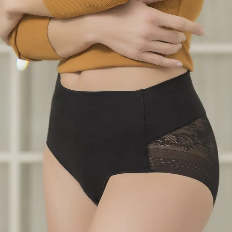 Braga reforzada, Efecto tanga / Naiara