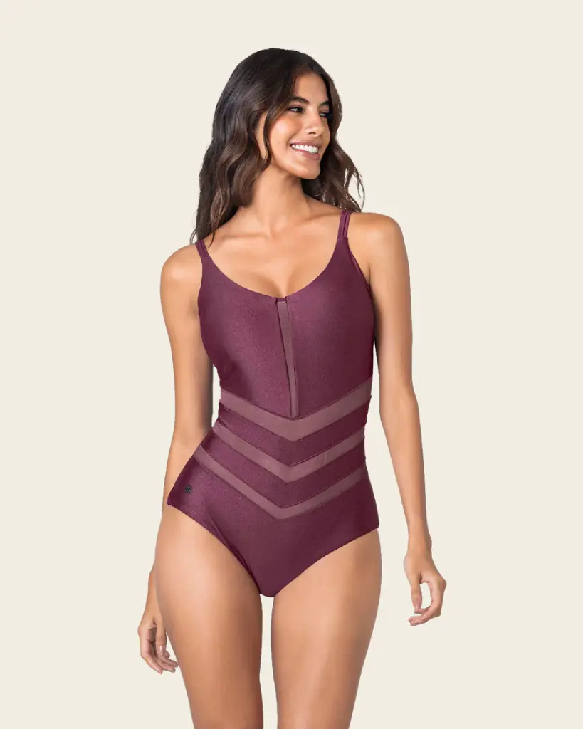 Bañador de compresión suave con transparencias y efecto brillo / Leonisa