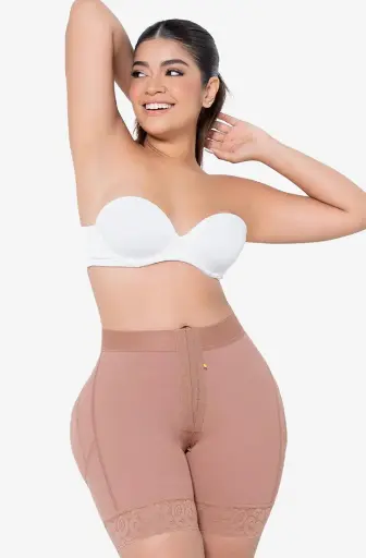 [019 -FC302]  Short Levanta Cola Powernet / Marca: Maria E