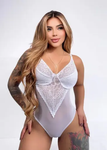 [104167] BODY REF MADRID EN VELO Y ENCAJE (BLANCO)
COMPOSICIÓN ( 100% POLIÉSTER Y 84% POLIÉSTER 16%
ESPANDEX )